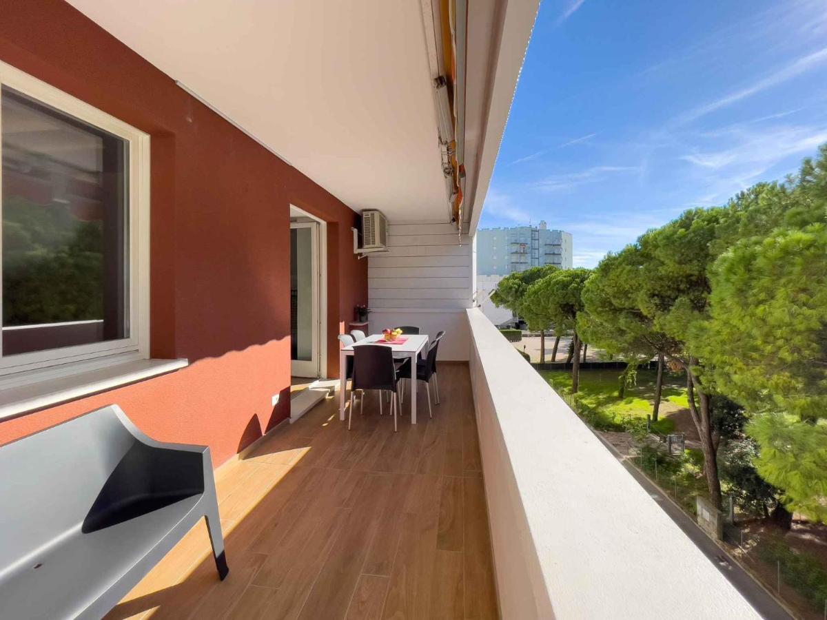 Apartment In Lignano Sabbiadoro 21783 Экстерьер фото