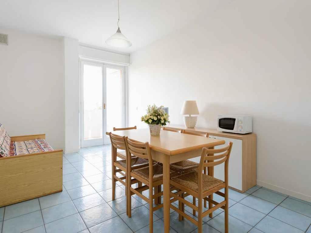 Apartment In Lignano Sabbiadoro 21783 Экстерьер фото